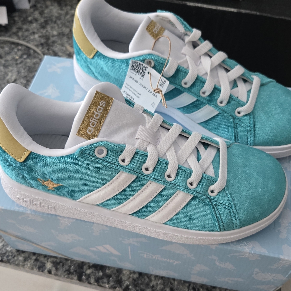 Adidas Collabe With Disney Kids Aladdin Turquoise and Gold Sneakers